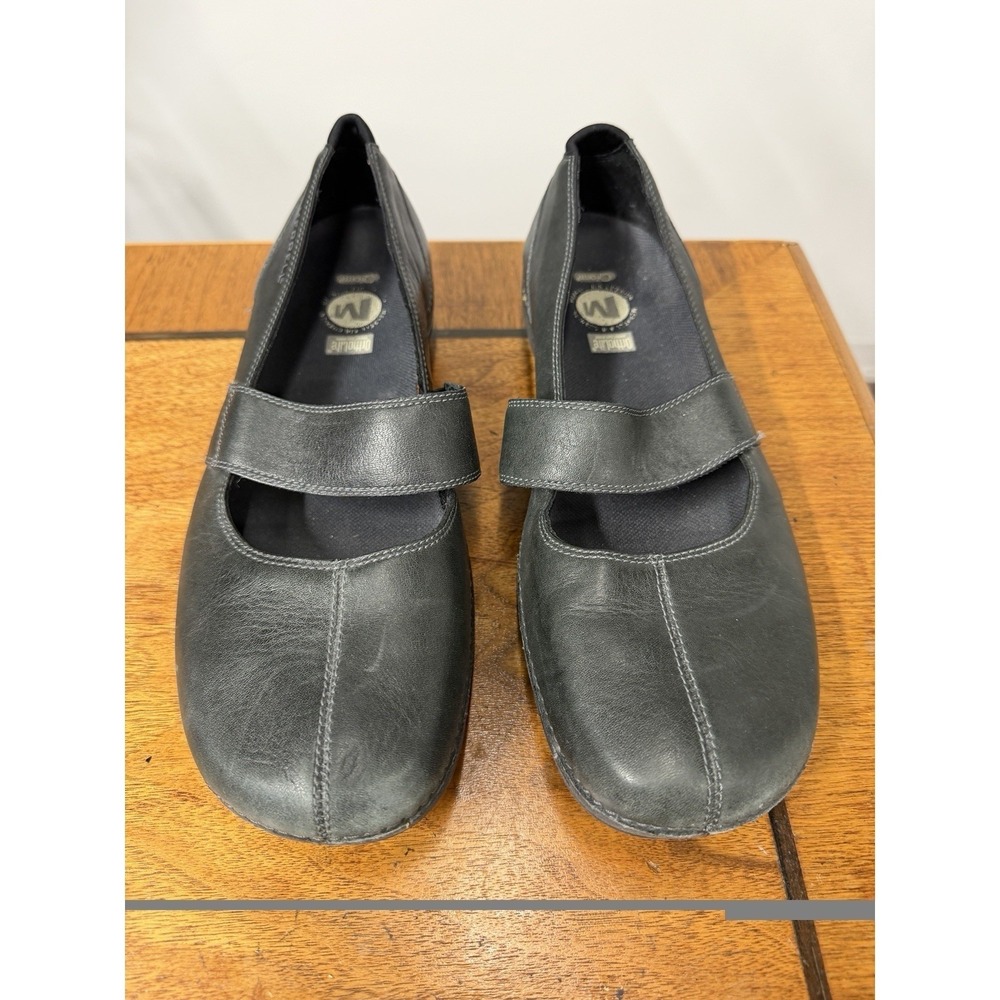 Merrell Brio Women Size 9.5  Black Leather Mary Jane Ortholite Shoes Hiking